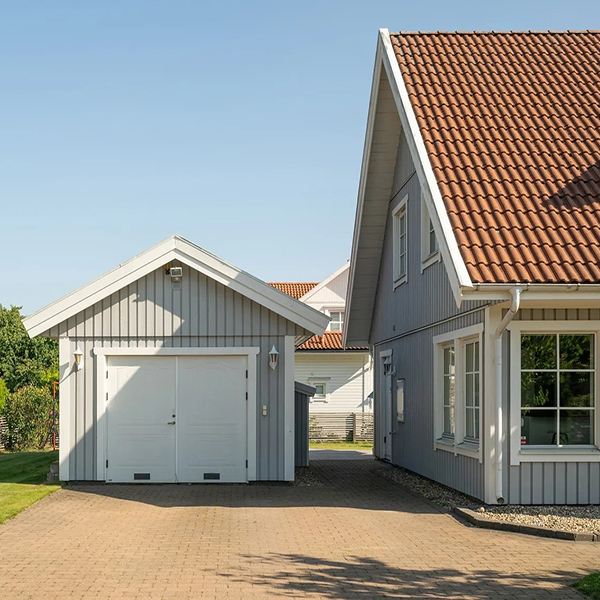 12. Byta Panel & Måla Träfasad